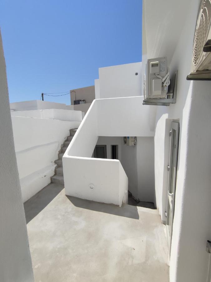 V D Fira Rooms Luaran gambar